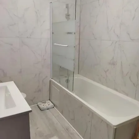 Maison Spacieuse A + Grand Jardin Σπίτι διακοπών Domeyrat